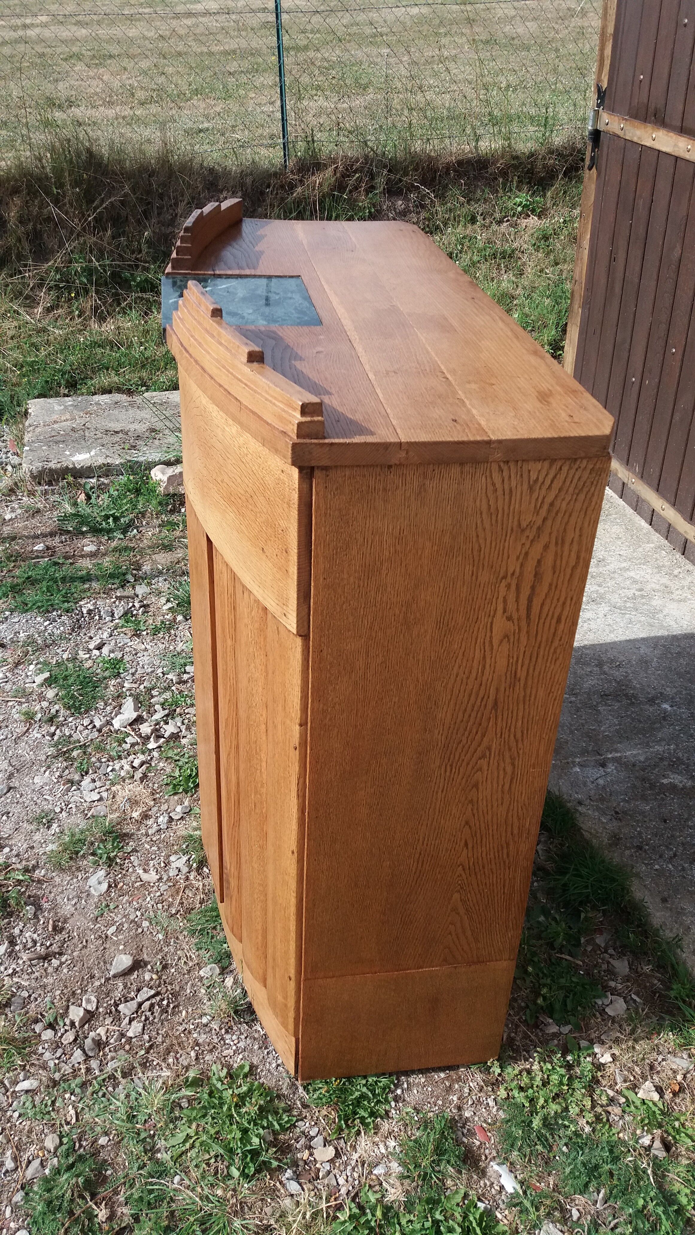 Art deco counter/cash register