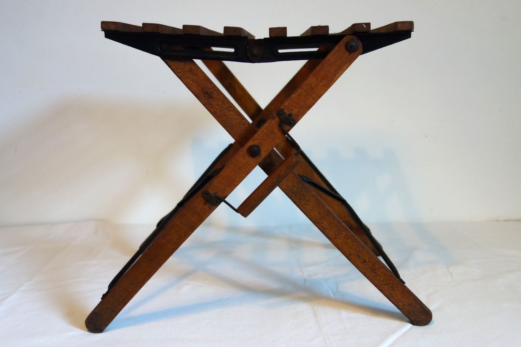 Very old folding stool with carrying handle 30/40s