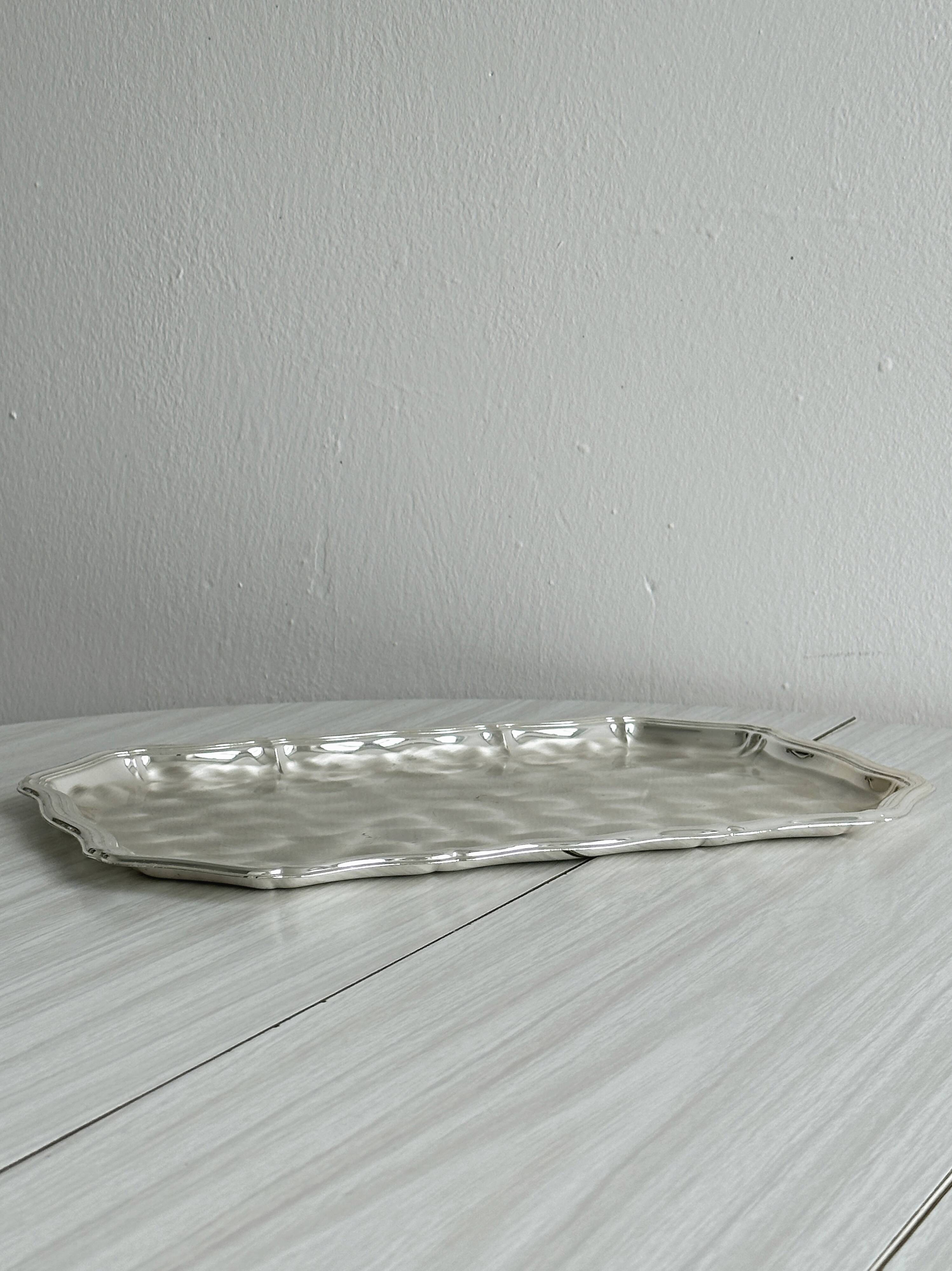 Plateau rectangulaire en métal