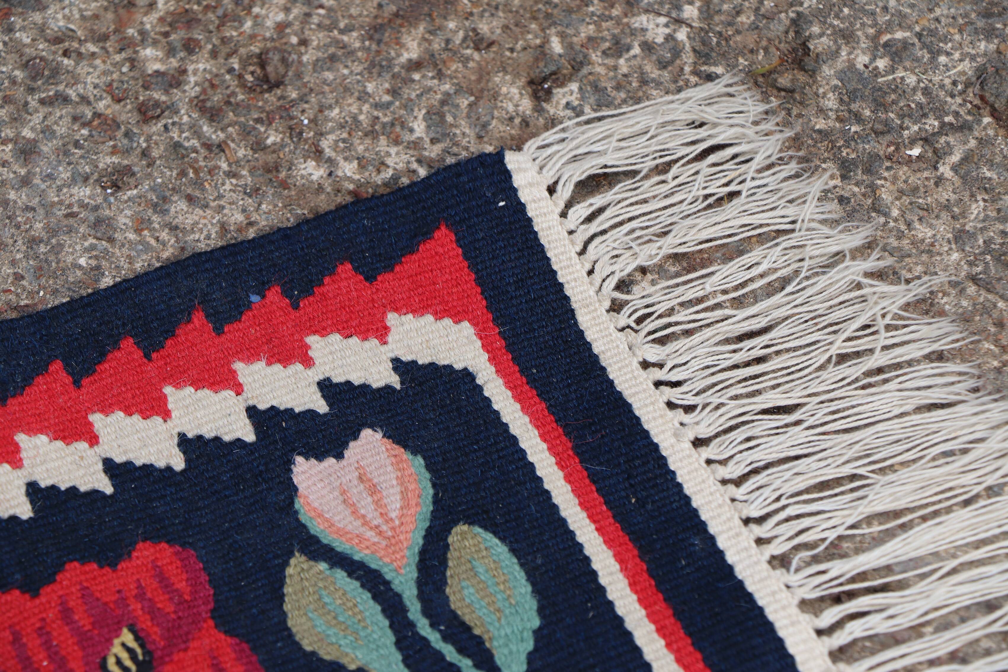 Bulgarian 50-60s kilim wool rug - vintage  115x42cm