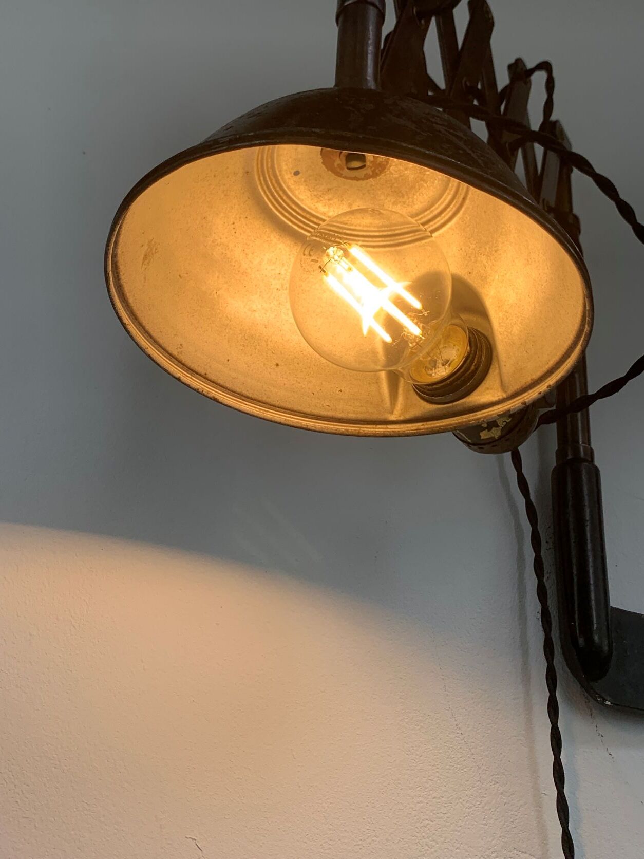 Scissor lamp chicago lamp modern appliances usa accordeon