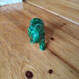 Éléphant vert en céramique