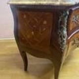 Louis XV style commode, in rosewood marquetry.