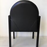 Six fauteuils en cuir noir et bois Bulo