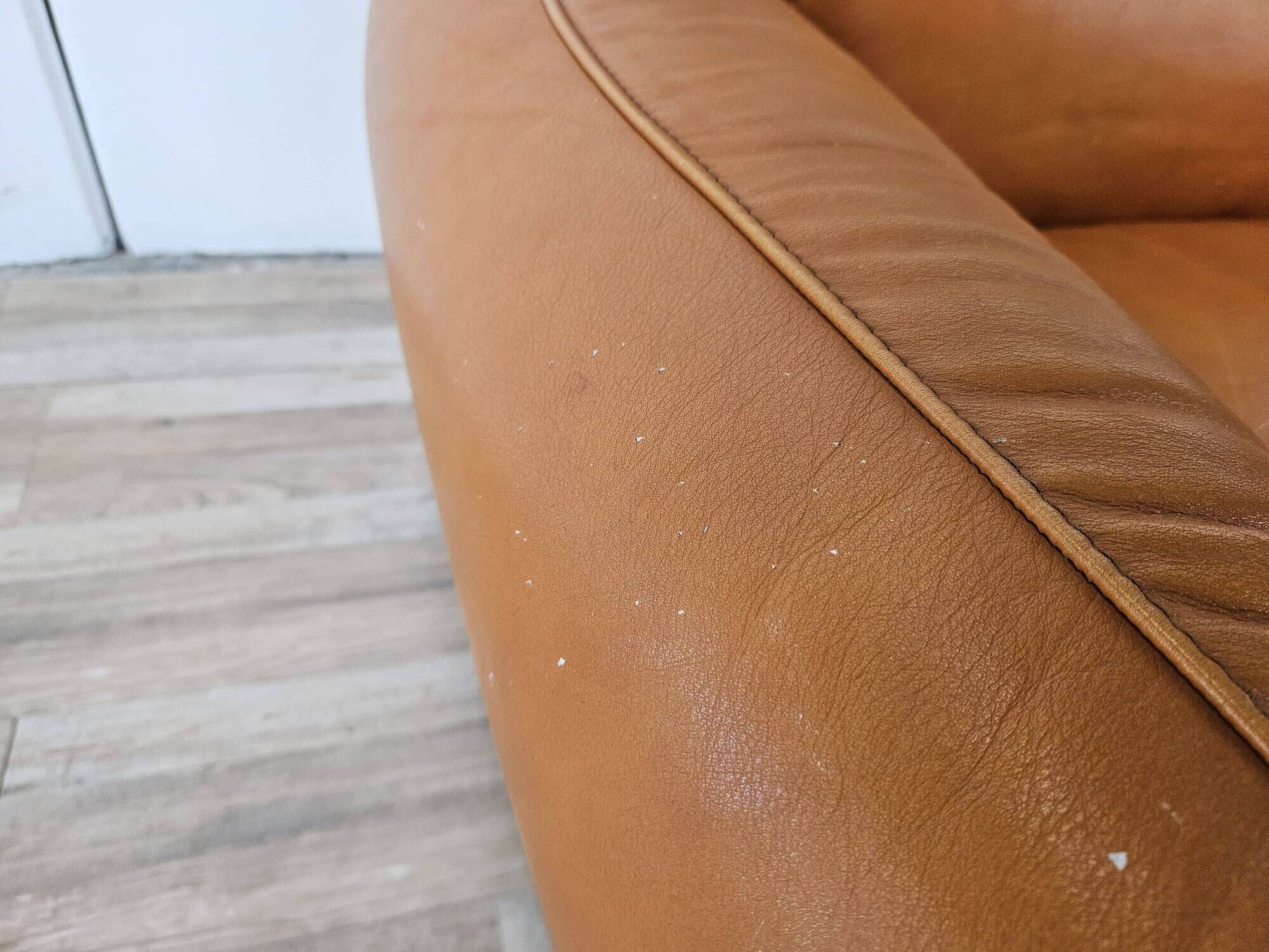 "Piumotto" leather armchair by Arrigo Arrigoni for Busnelli, 1970