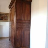 Armoire très ancienne noyer
