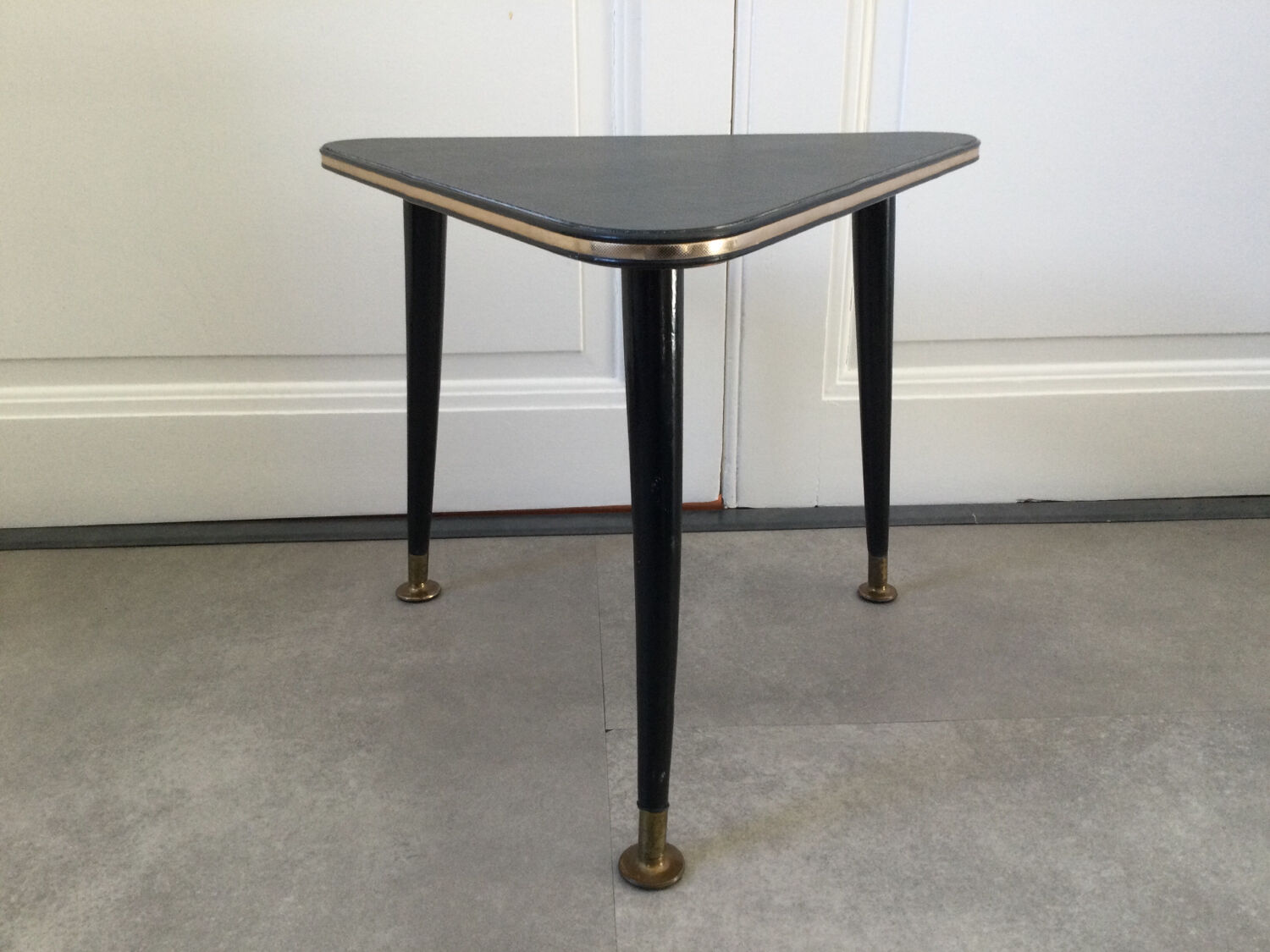 Tripod coffee table legs compass