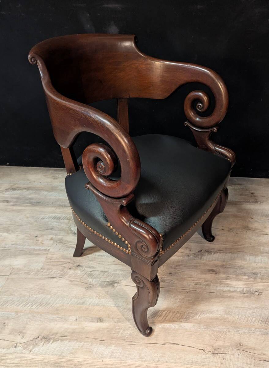 Empire armchair in mahogany