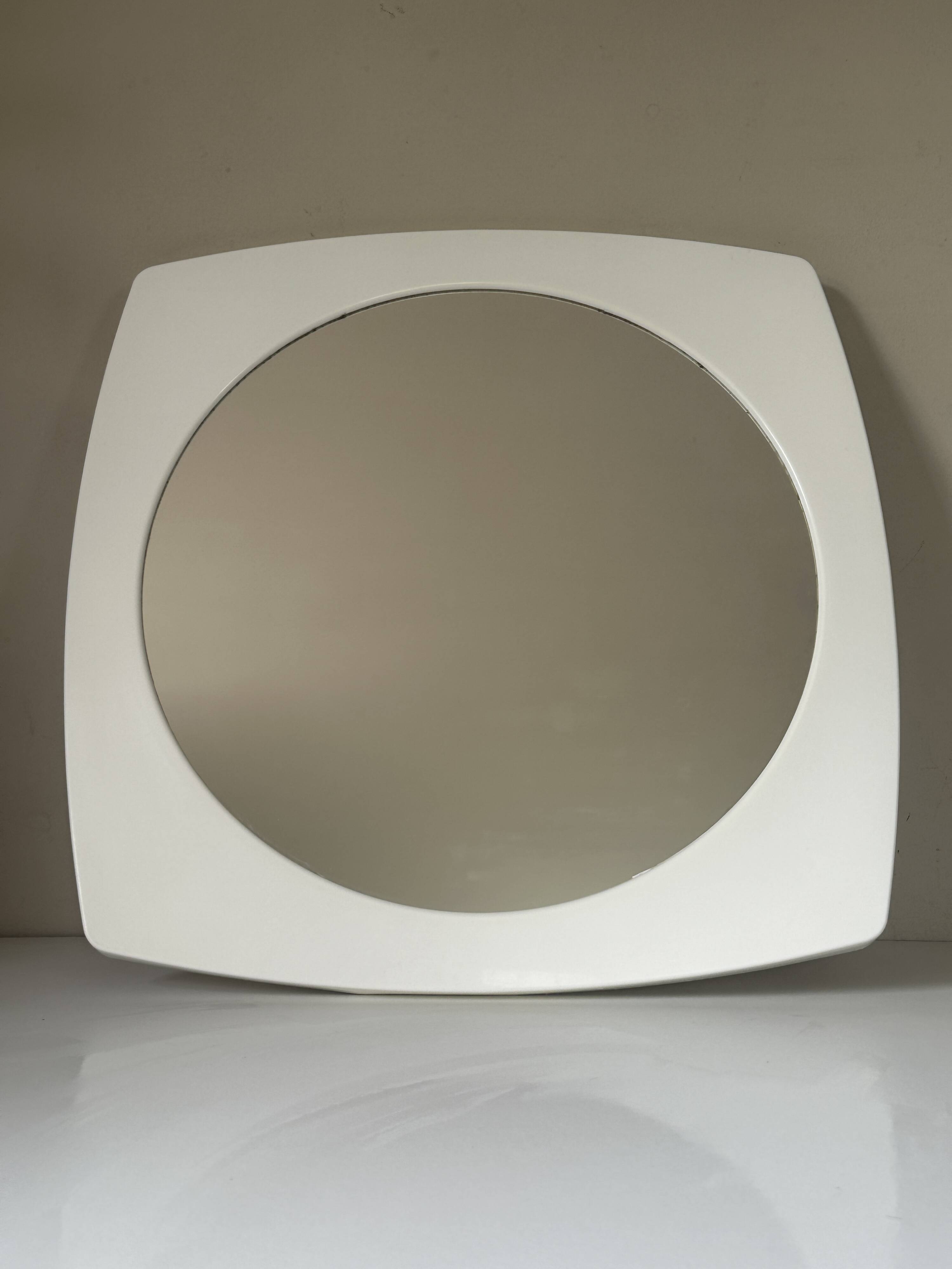 Syla vintage plastic mirror from the 70s