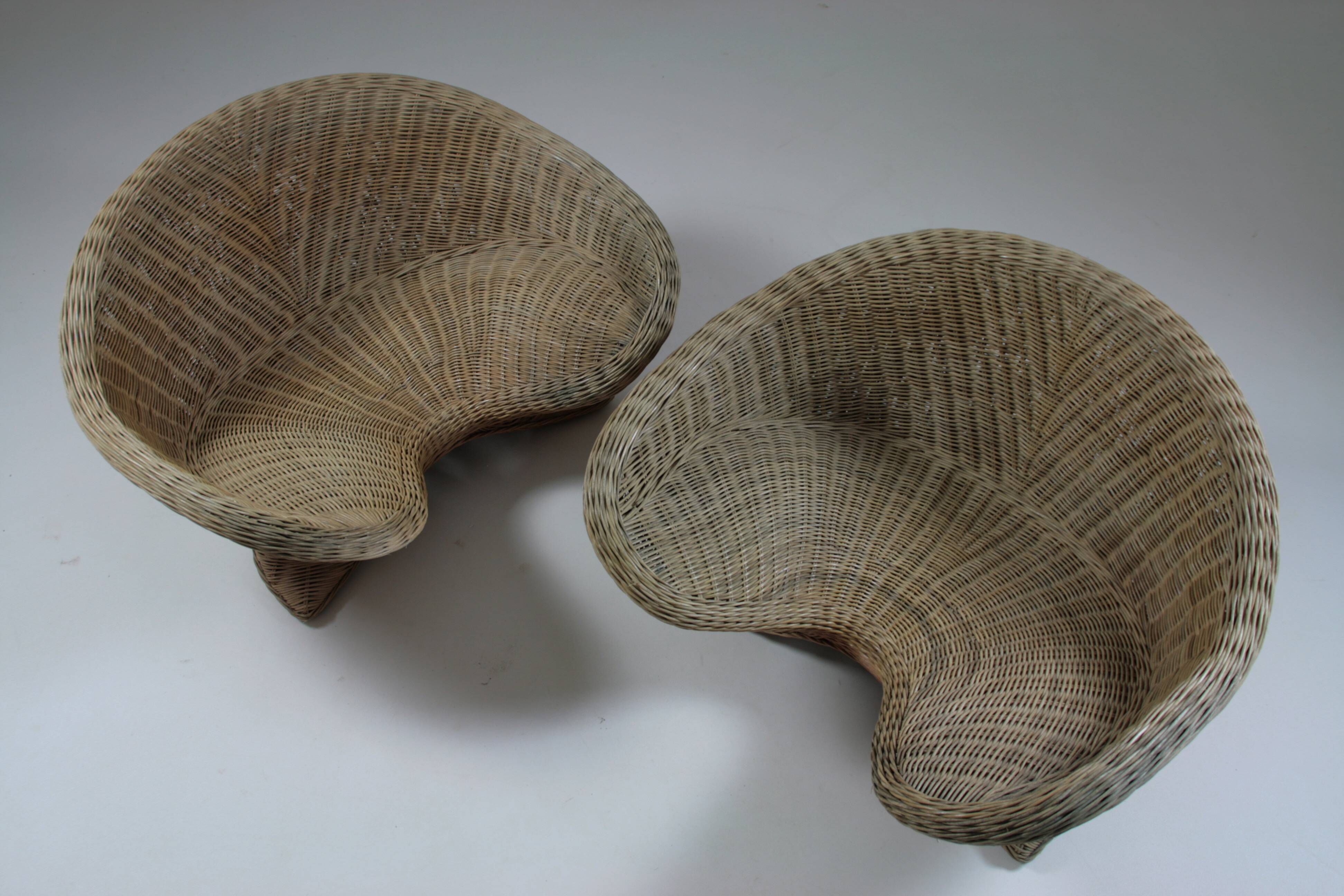 Paire de fauteuils lotus en rotin, 1970s