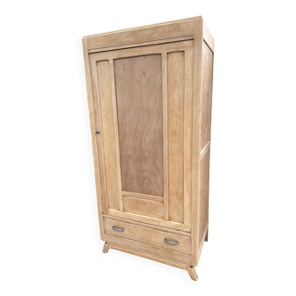 Armoire bois rénovée