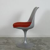 Chaises Tulip d’Eero Saarinen – Édition 50e Anniversaire par Knoll