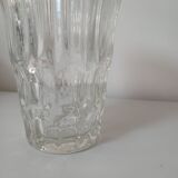 Vase en verre ciselé