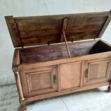 Kneading cabinet