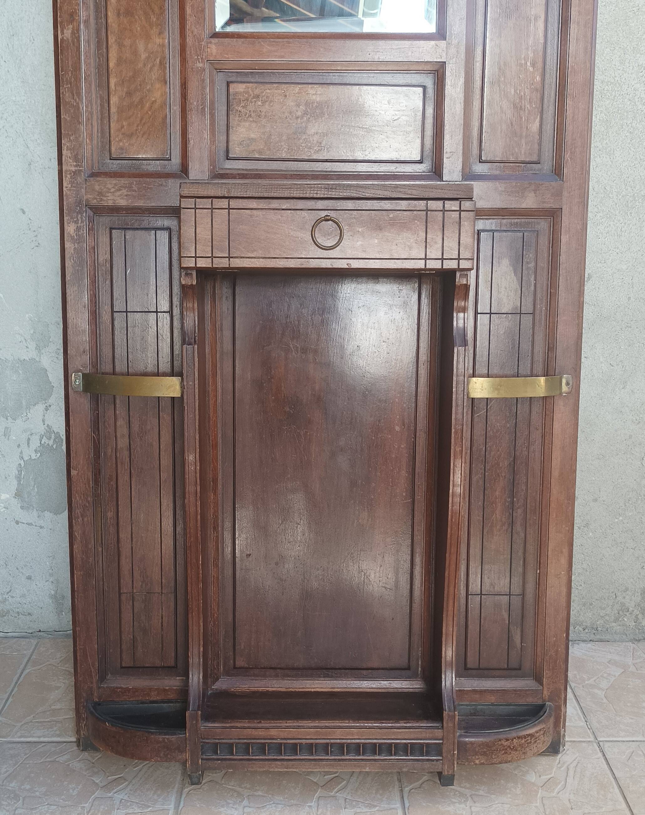 Art Deco coat rack in oak