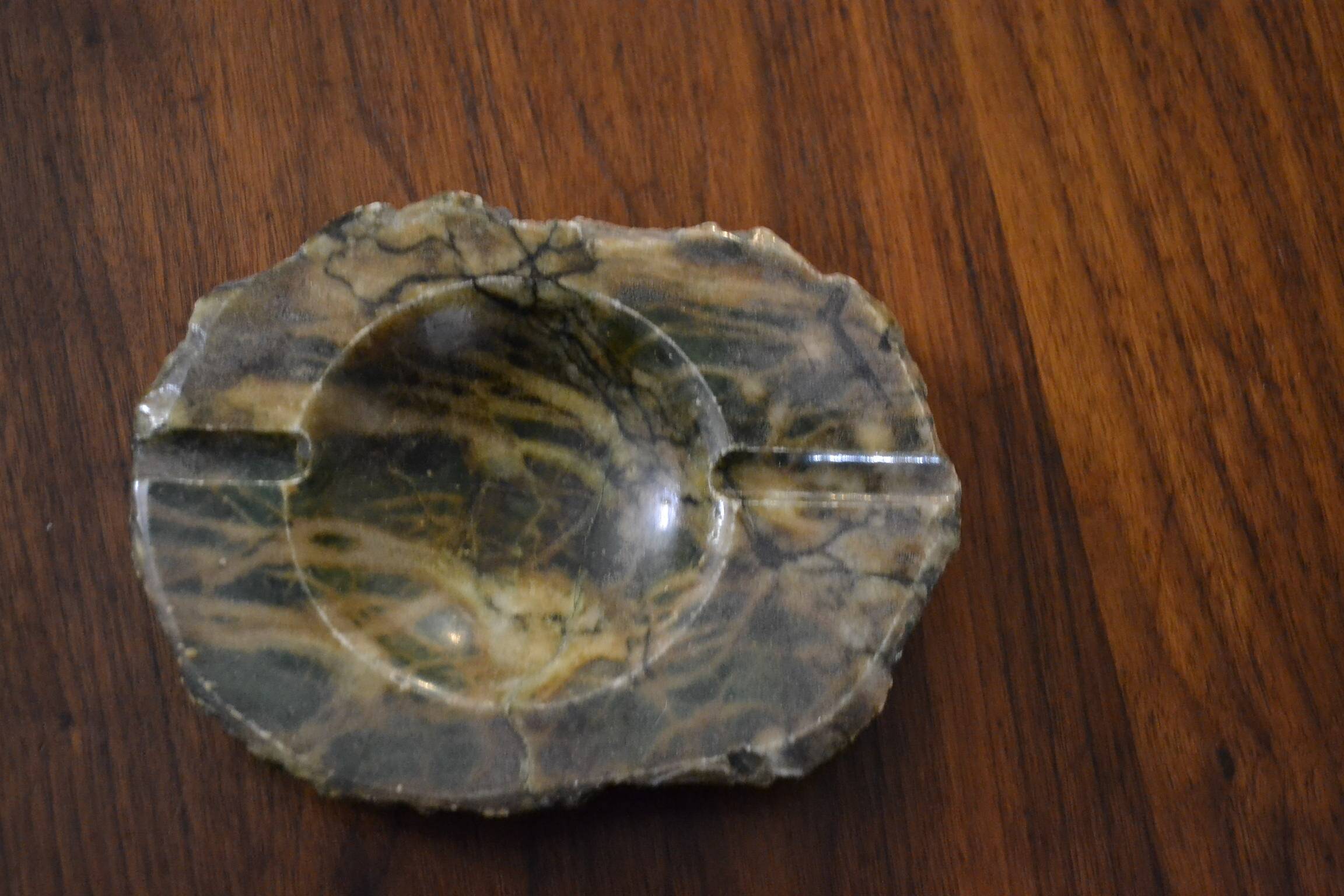 Italian ashtray in alabaster