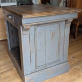 Old cash counter