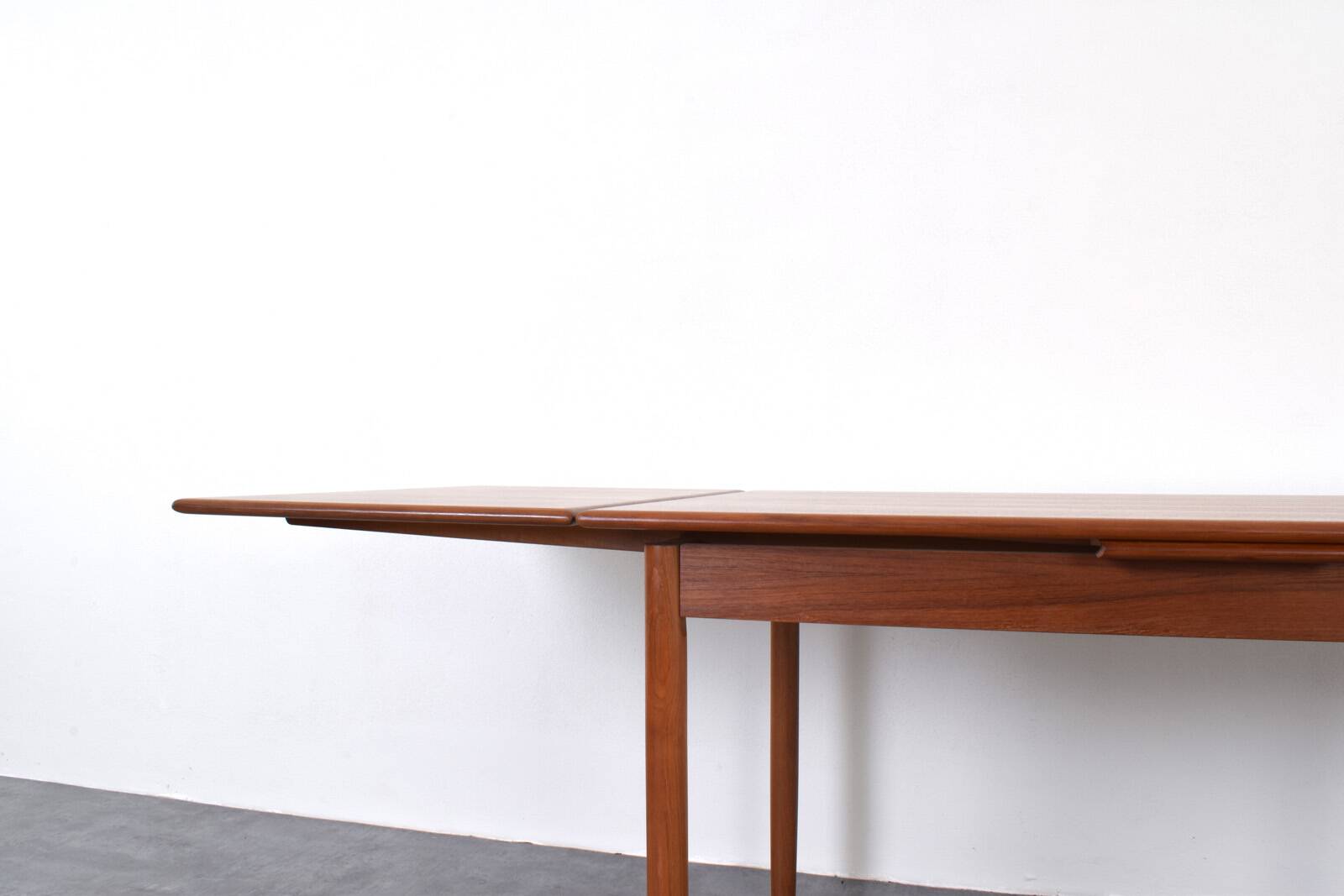 Mid-Century Danish Teak Extendable Dining Table, 1960s.