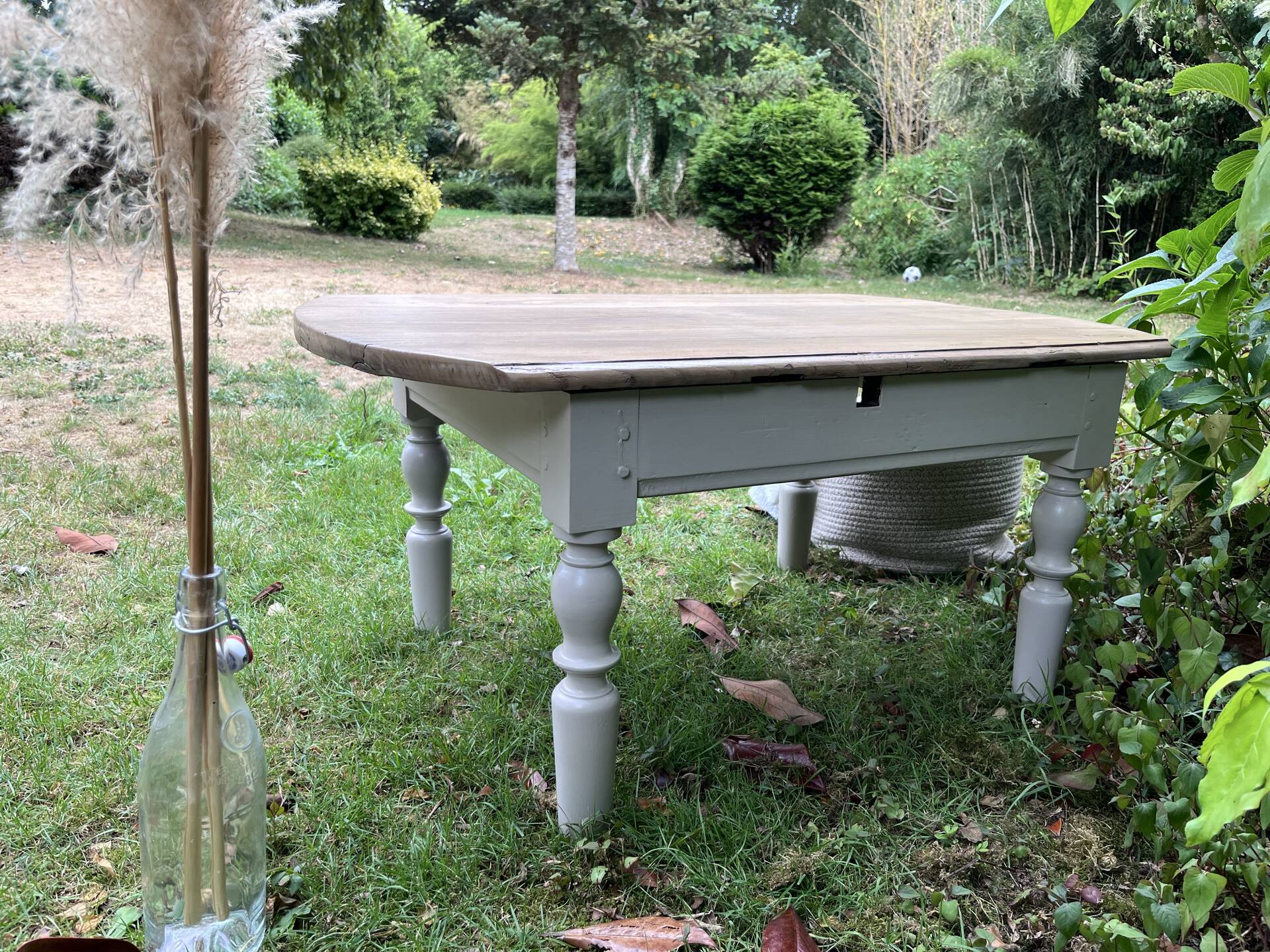 Chic country coffee table