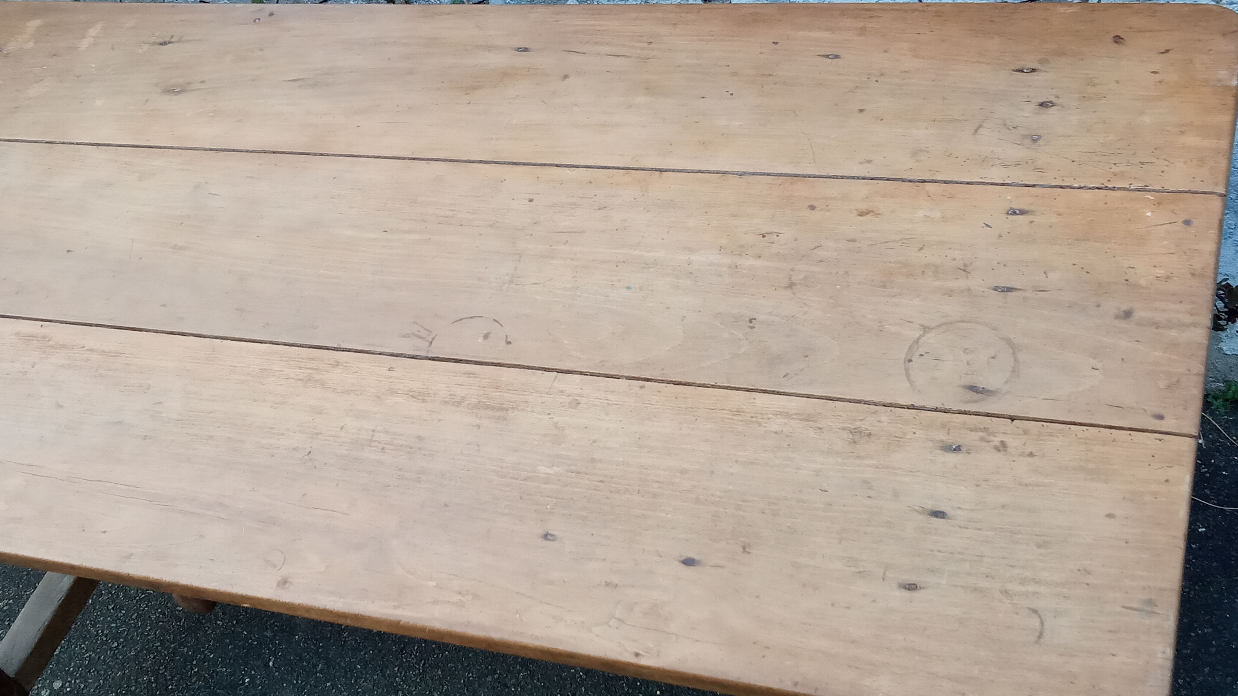 Old farmhouse table 6 people