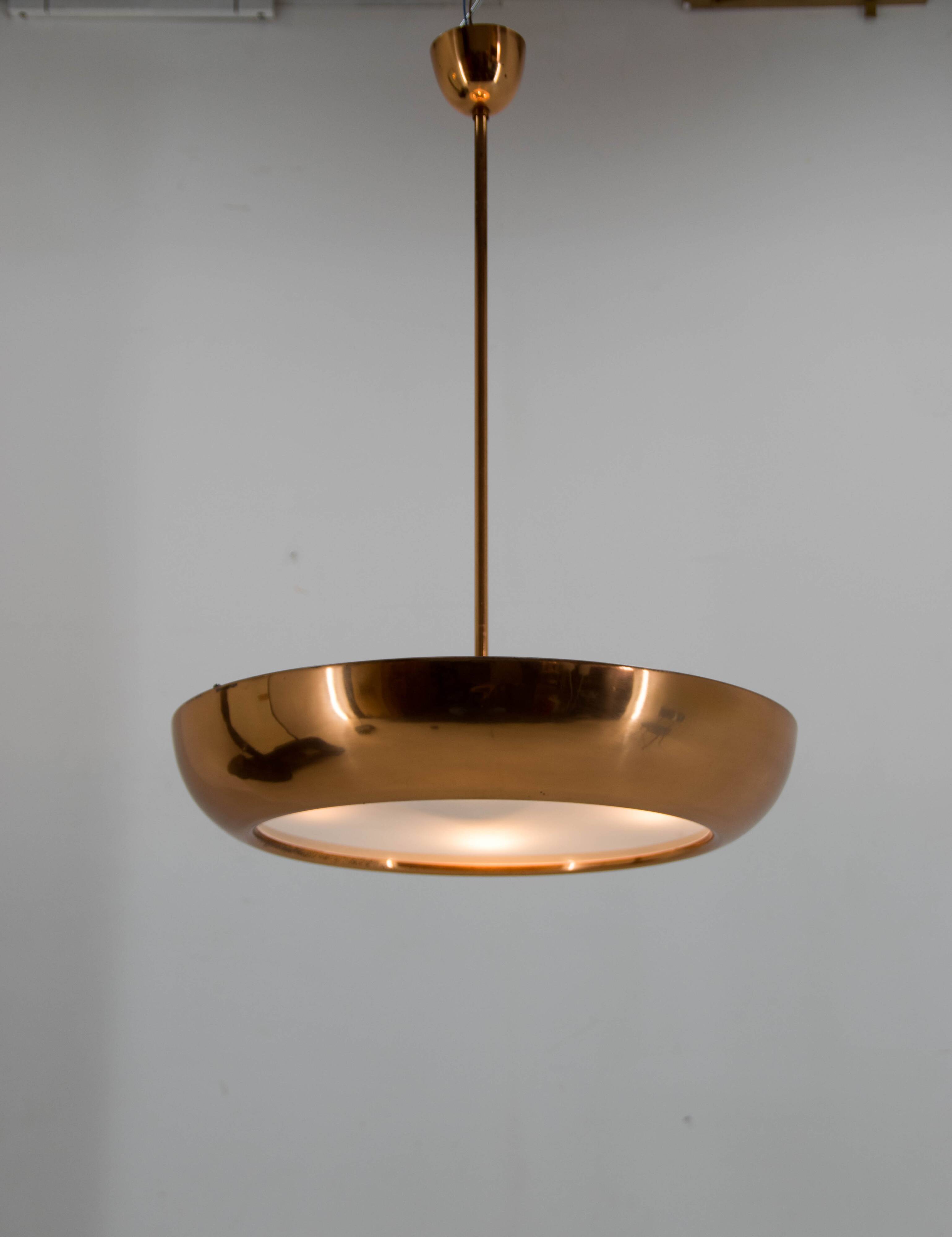 Lustre Bauhaus / Fonctionnaliste en Cuivre UFO, années 1930
