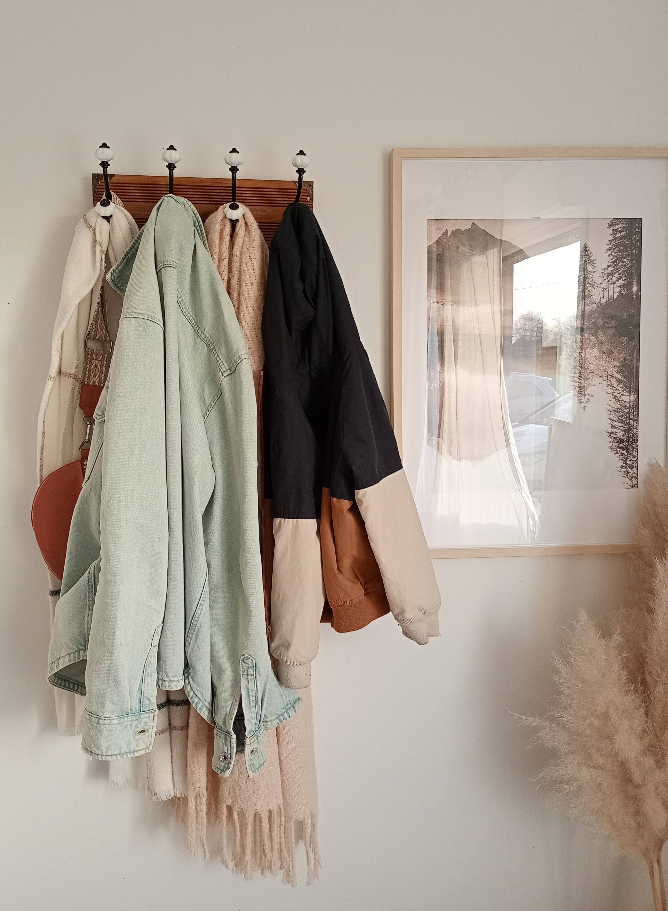 Vintage-style wall coat rack – 4 double hooks – 40 cm