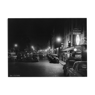 Photo print framed Paris in 1965 quai Voltaire by night