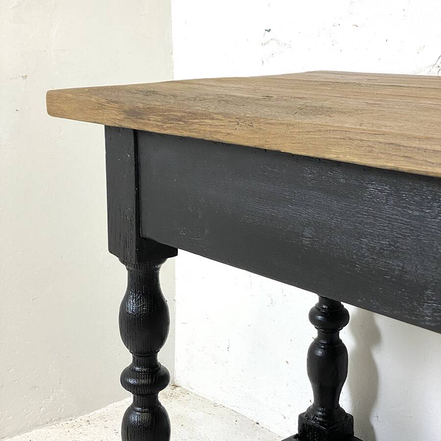 Early 20th century draper's table