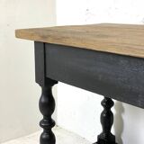 Early 20th century draper's table