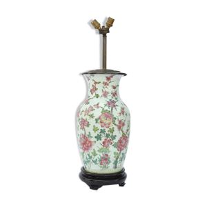 Pied de lampe en porcelaine