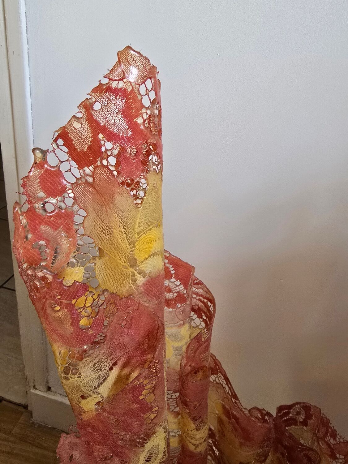 Vintage lamp Marie Stuart "Laces" – Resin & marble – 1970s