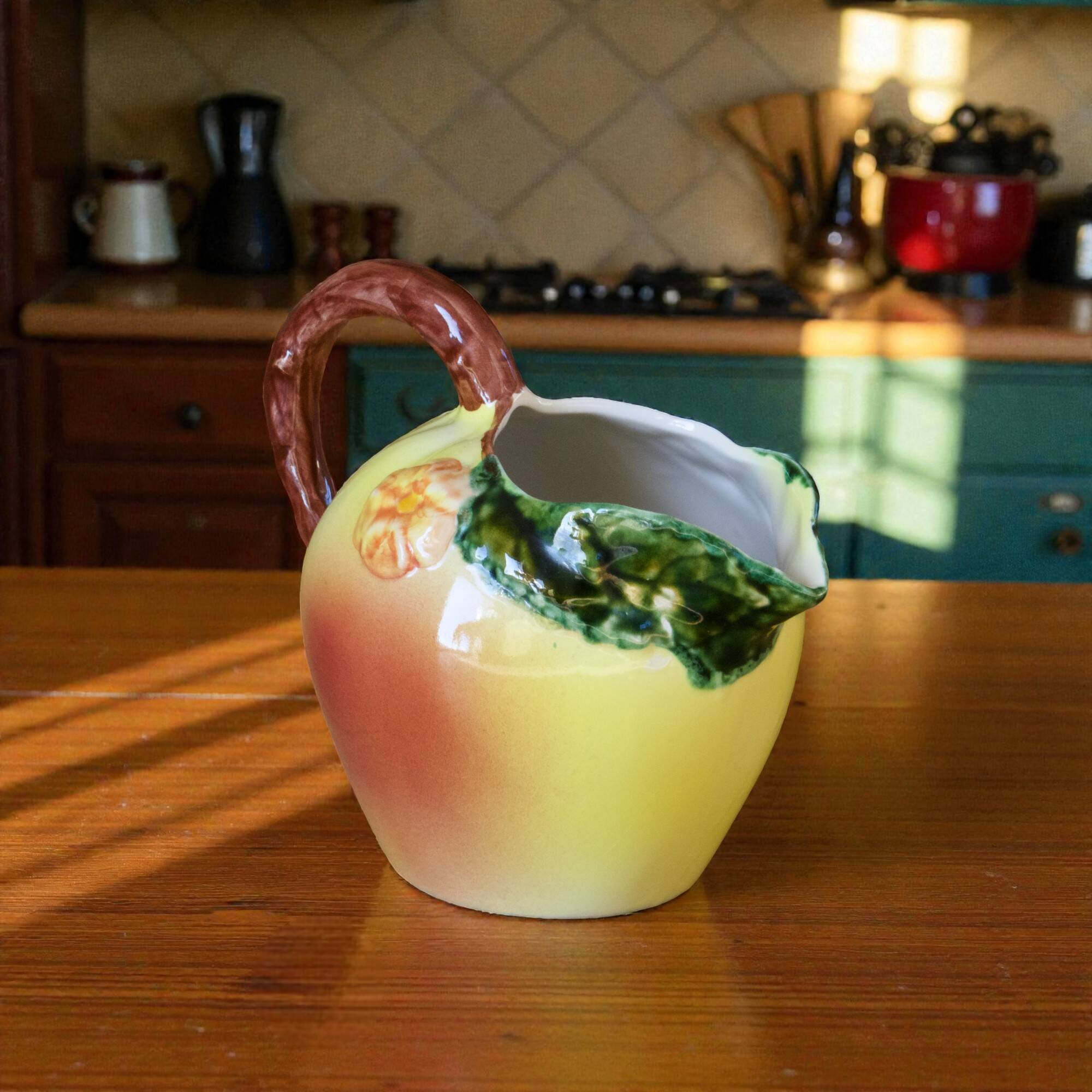 Large vintage jug in majolica, hand-painted apple.