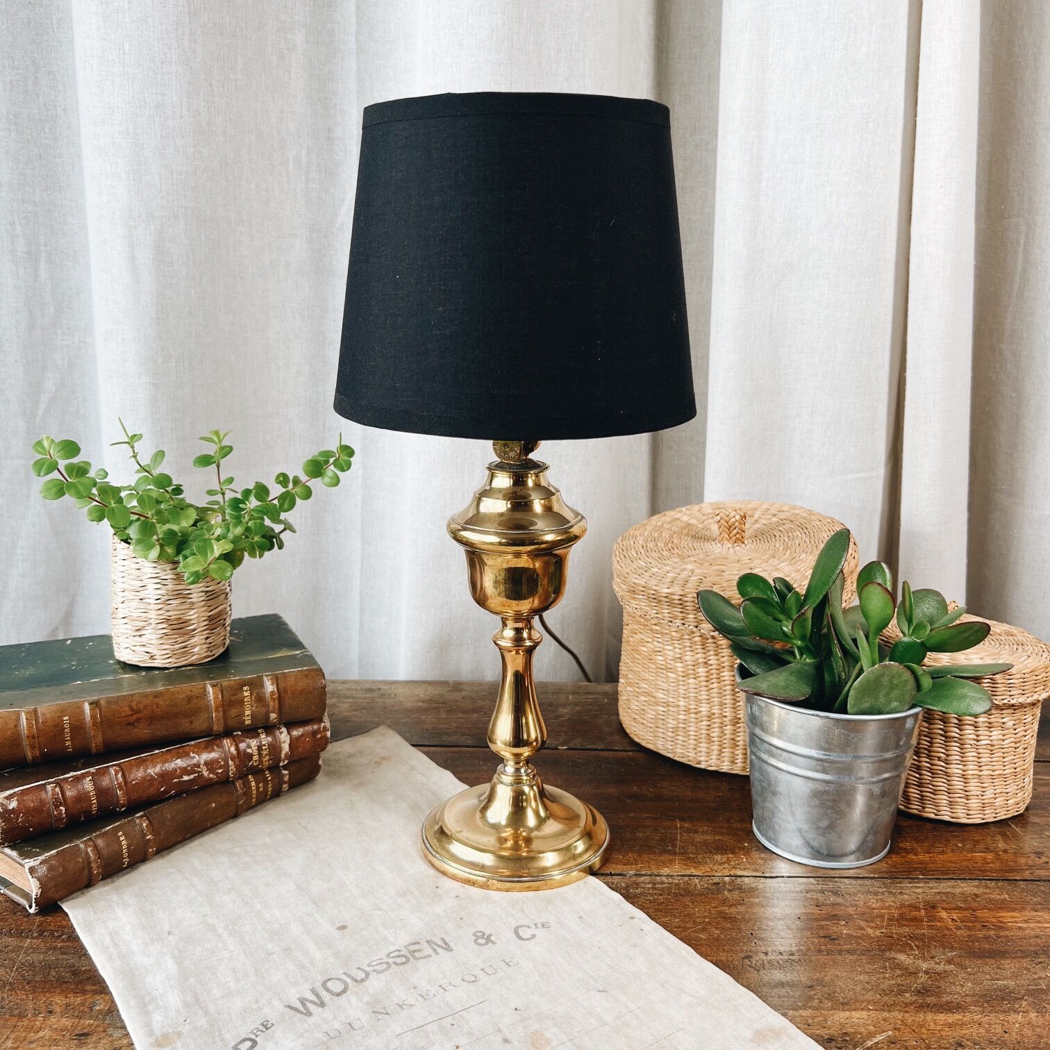 Lampe avec pied en laiton “Gardon”