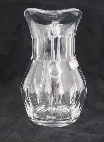 Saint Louis Cerdagne jug, crystal water carafe, signed, excellent condition.