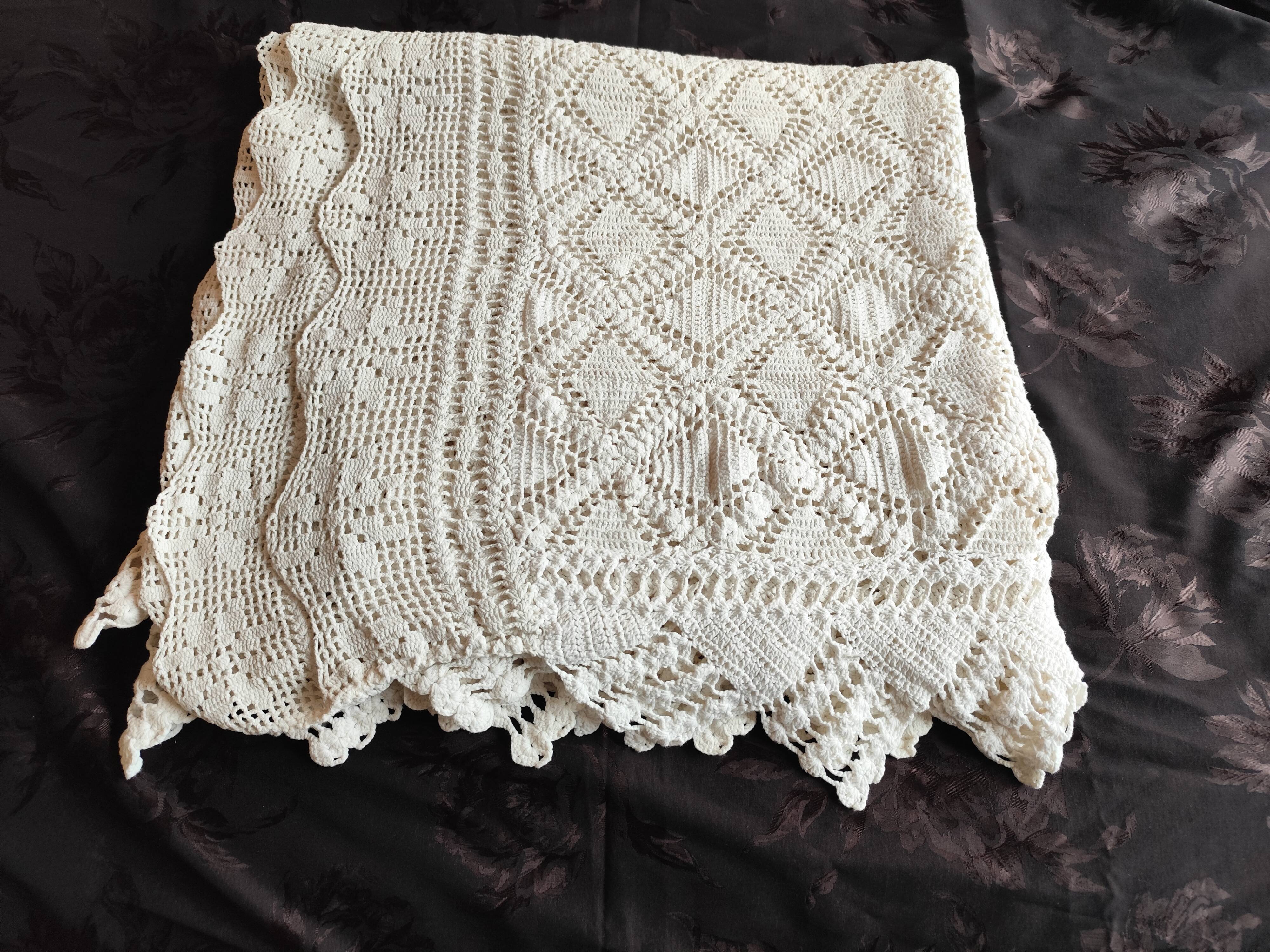 Dessus de lit en coton blanc -  jeté de canapé aux motifs géométriques