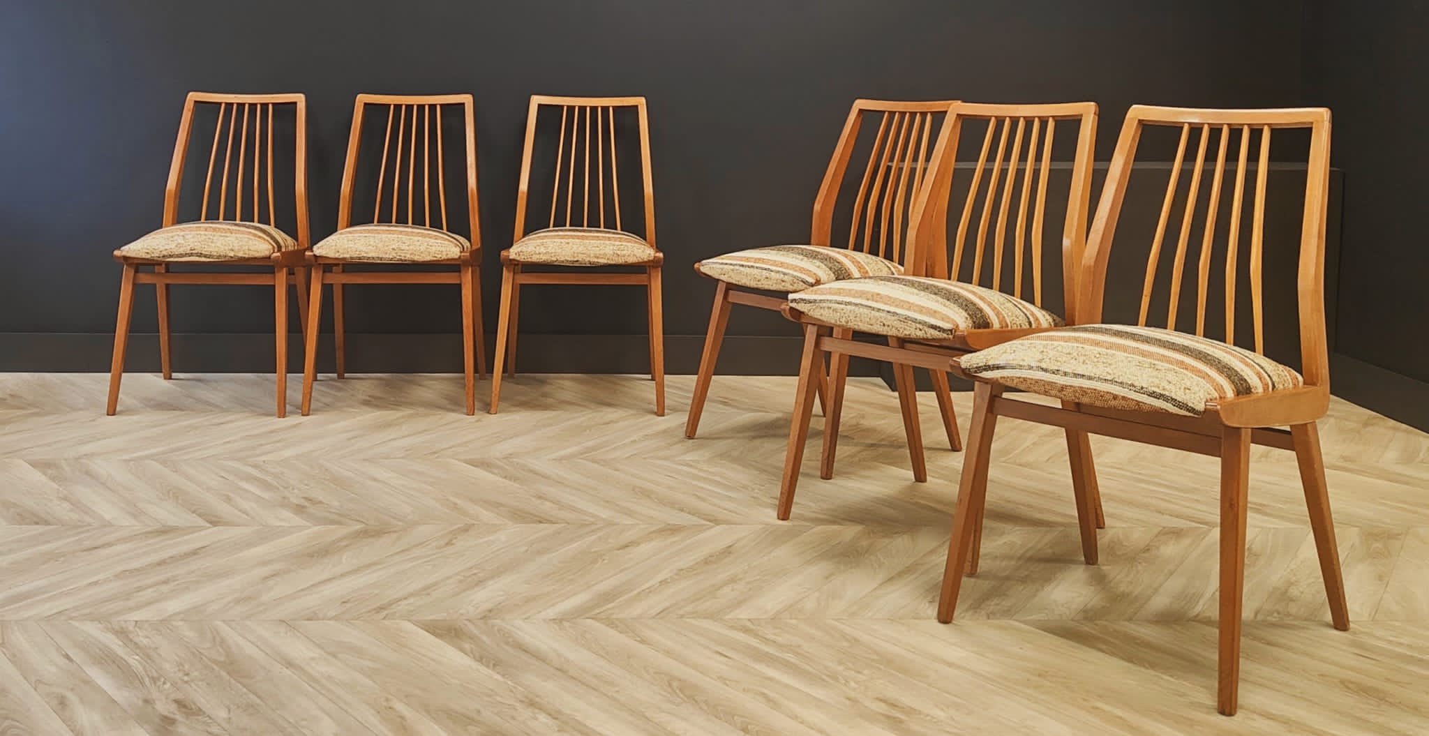Six mid century dining table chairs