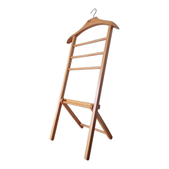 Folding valet