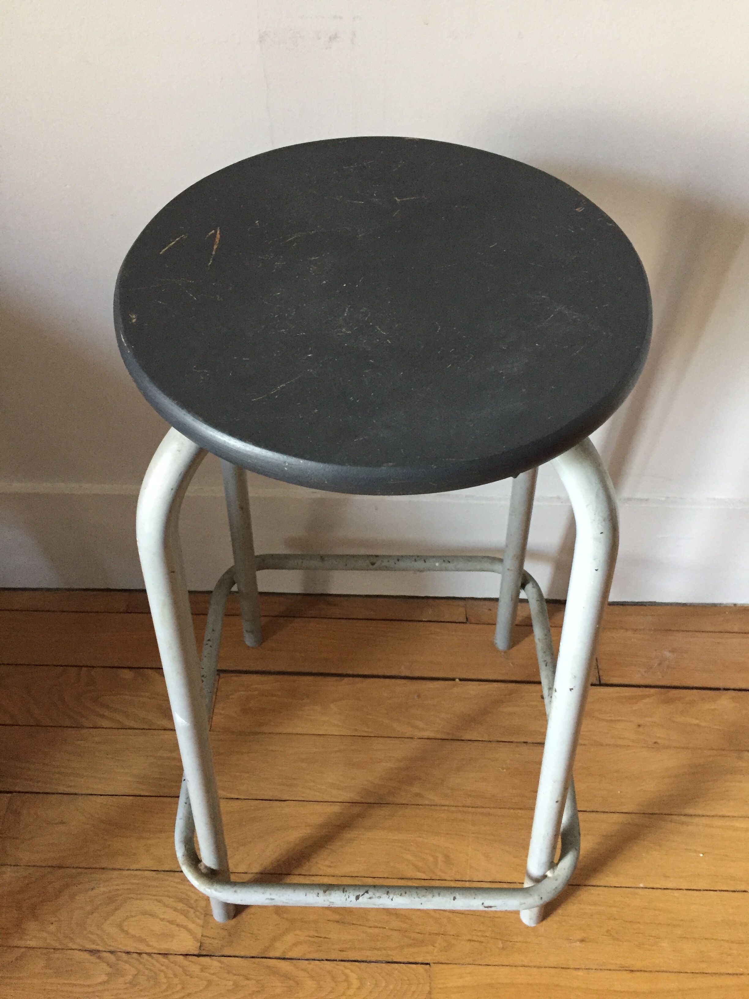 Workshop top stool