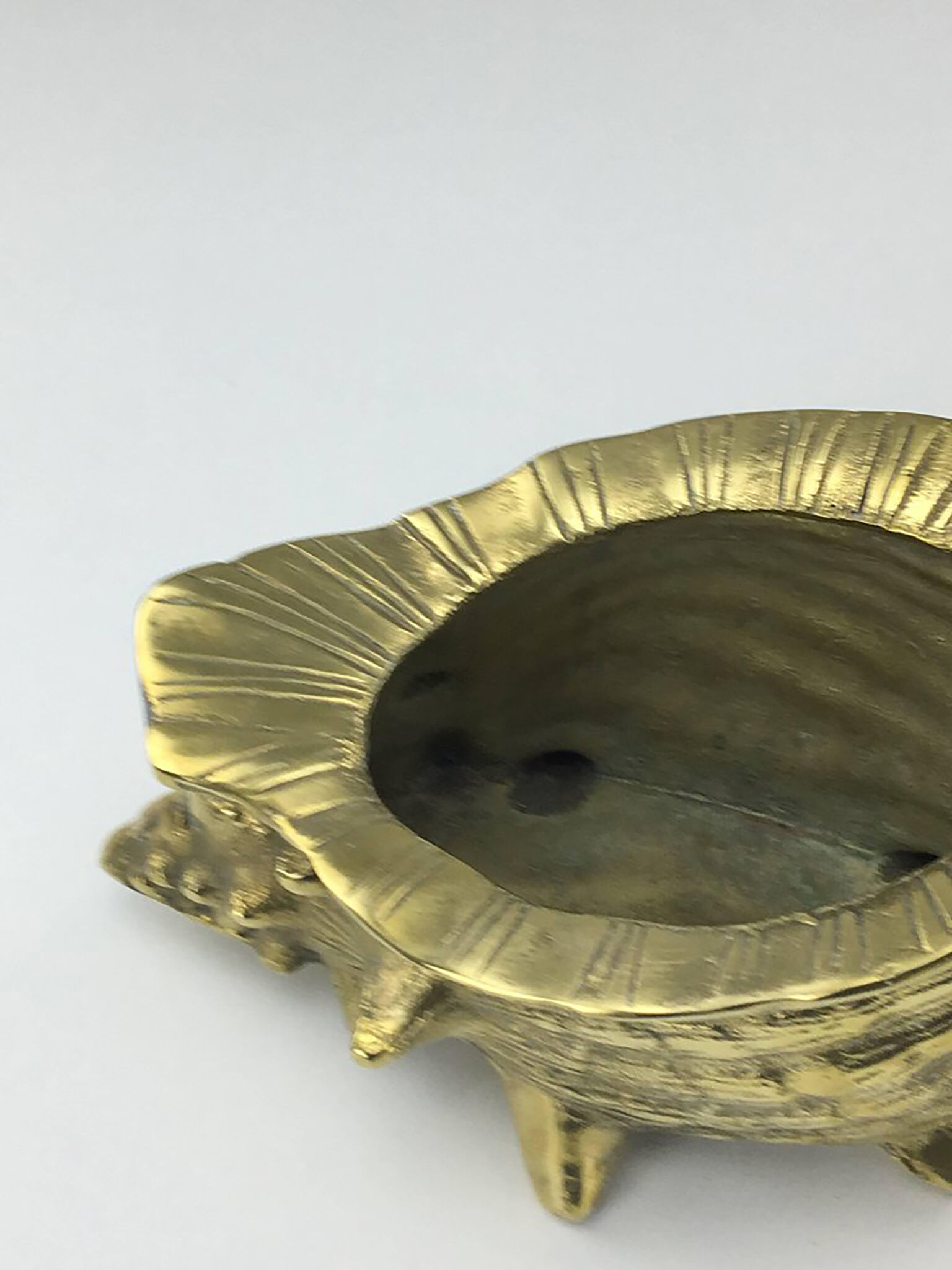 Shell brass or empty center pocket 1970