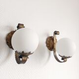 Pair of brutalist wall sconces in gilded metal from around 1970.