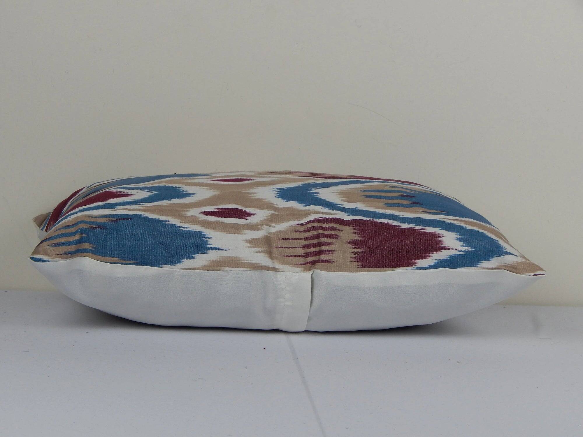 Vintage ikat cushion cover 30x51 cm