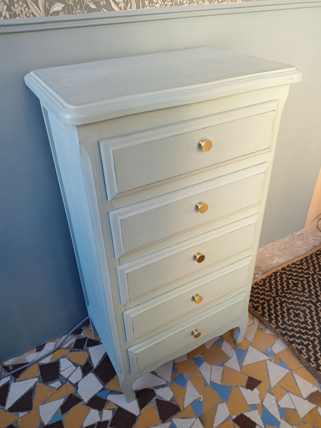 Dresser