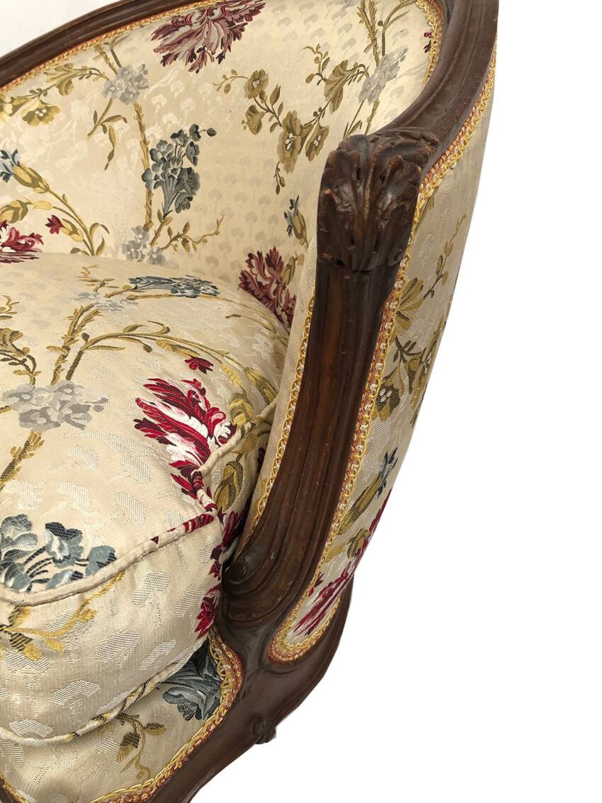 Corner armchair in carved beech, stamped jean avisse, 18th century