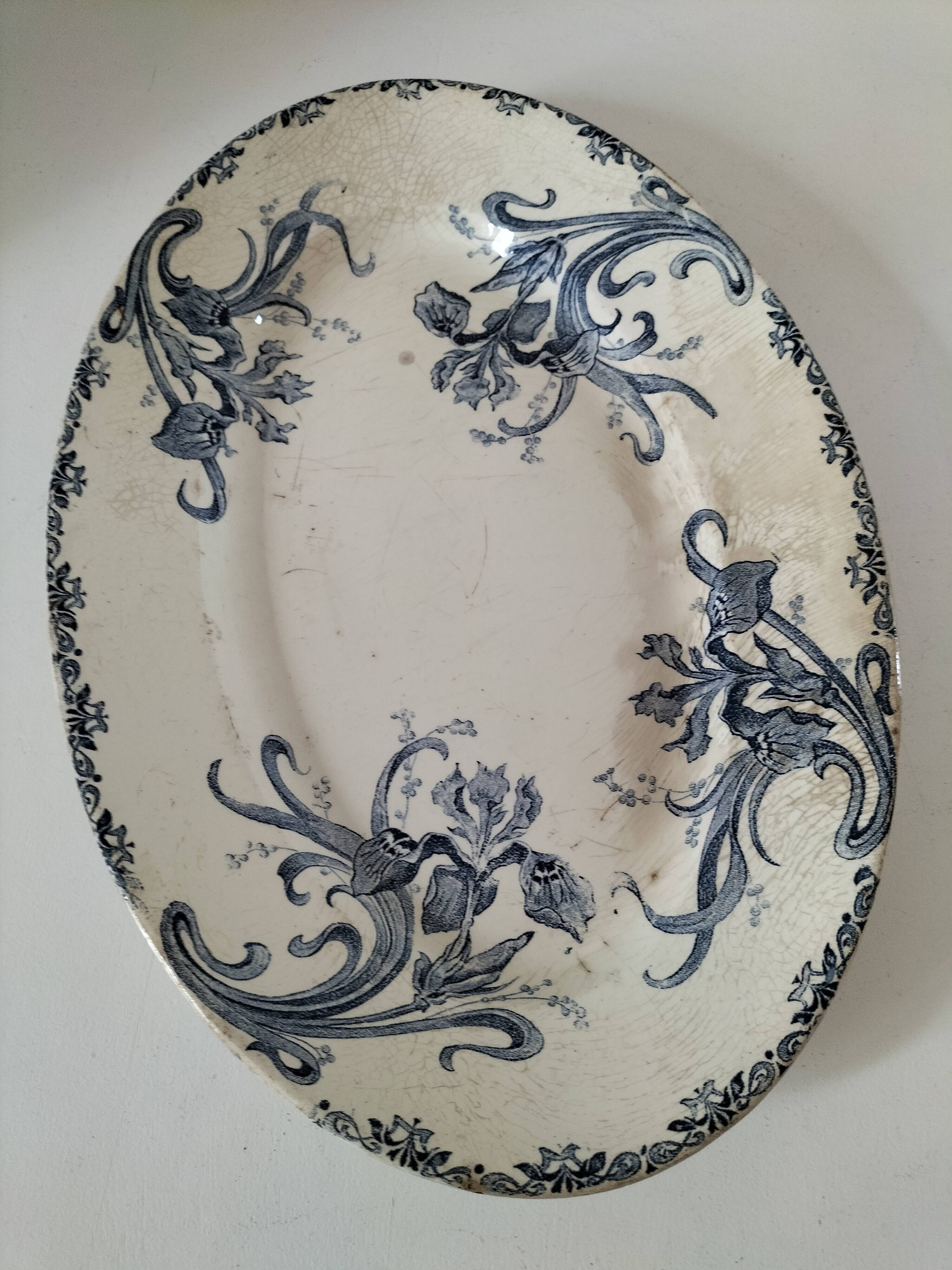Antique oval earthenware dish – “Iris” model Clairefontaine