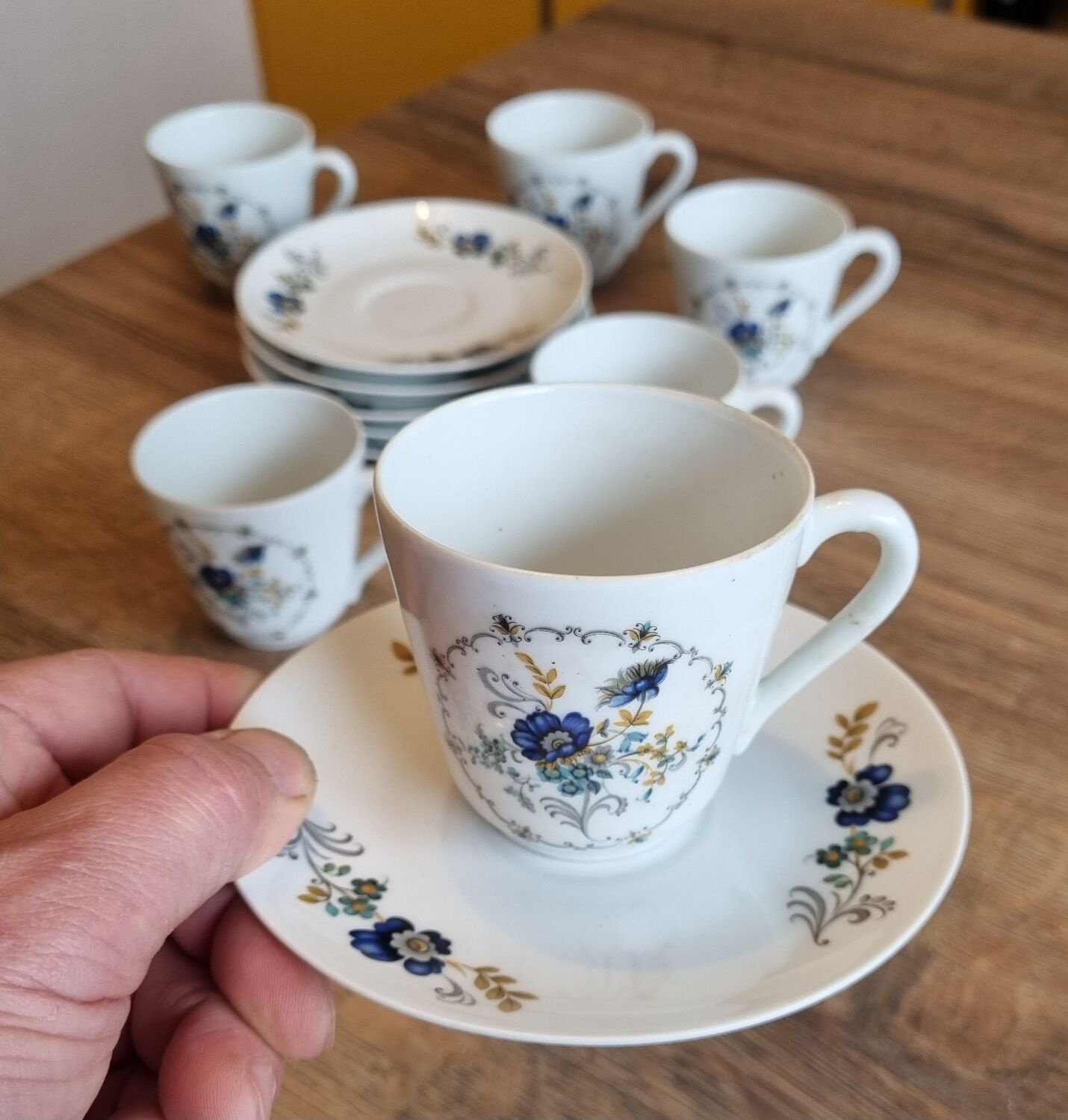 Table service of 108 pieces, Limoges porcelain, Sofafils