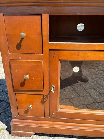 Meubles en bois massif