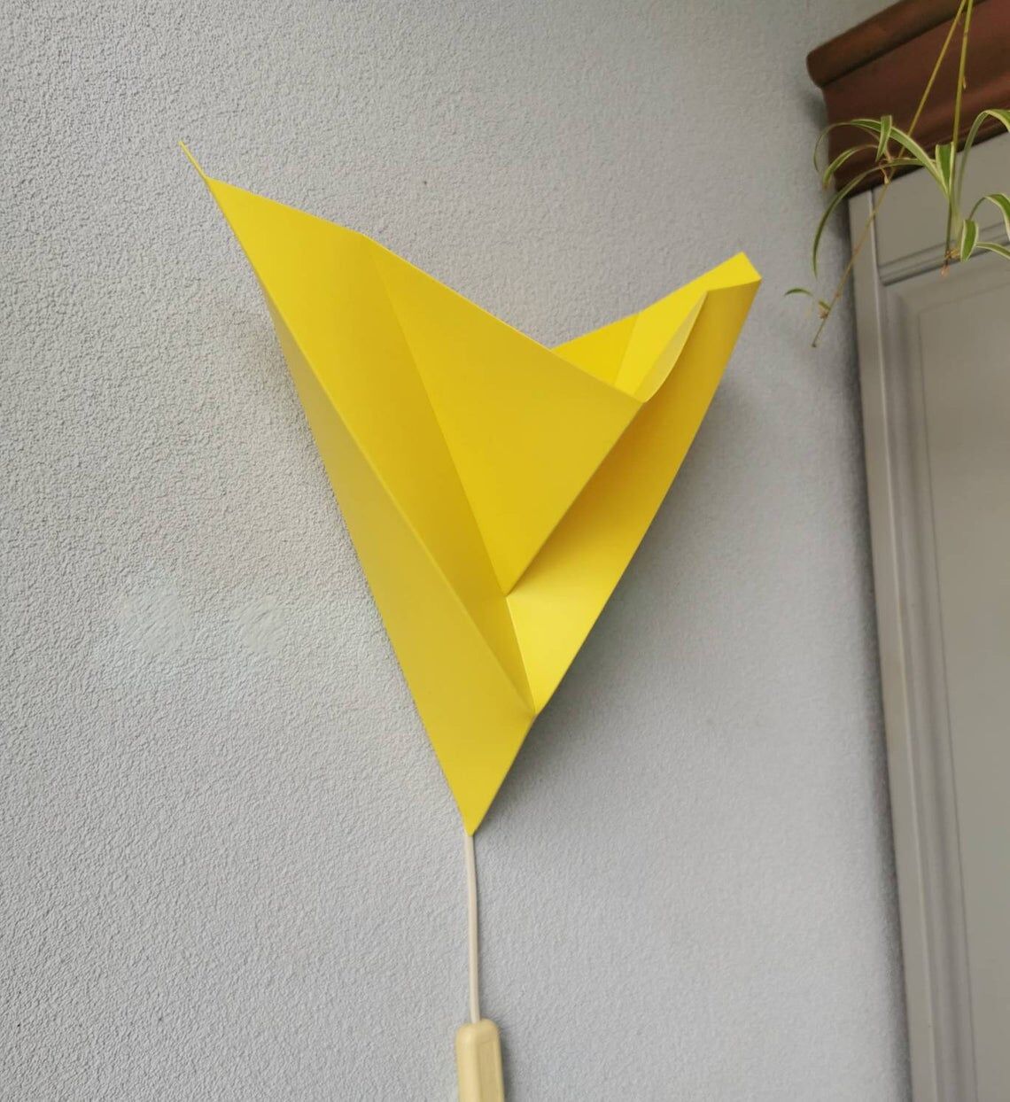 Ikea 90s yellow plastic applicator