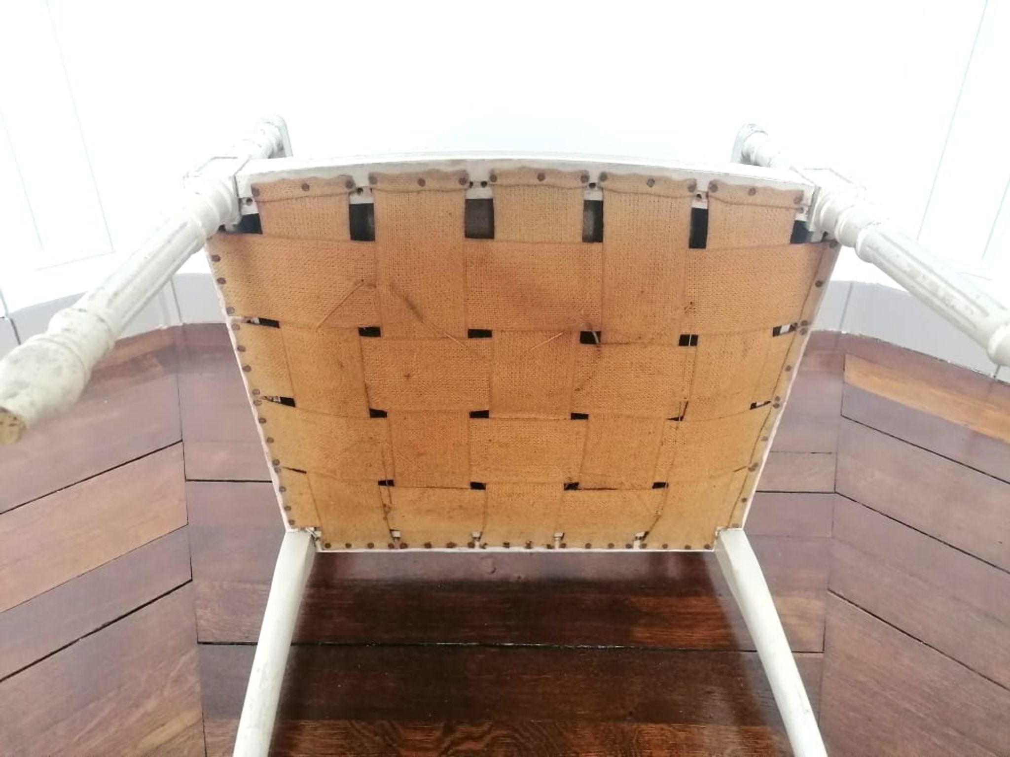 Fauteuil canné de style Louis XV bois laqué