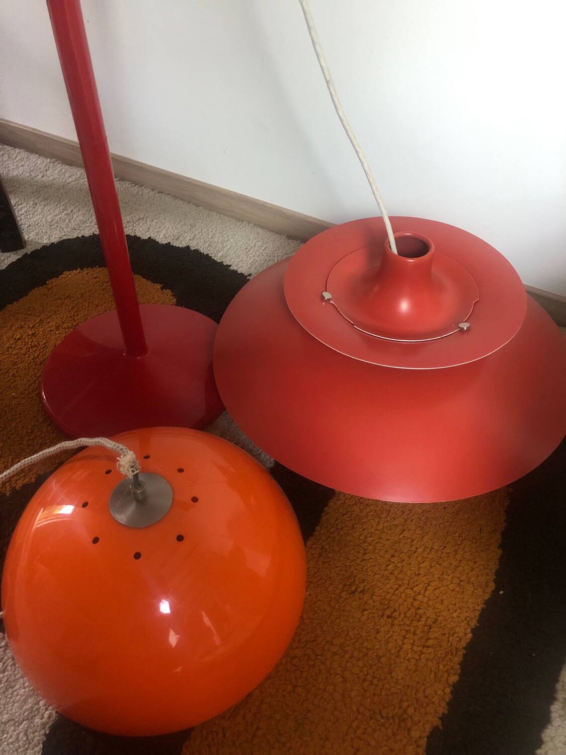 Danish vintage PH5 pendant light (Poul Hennigsen for Louis Poulsen)