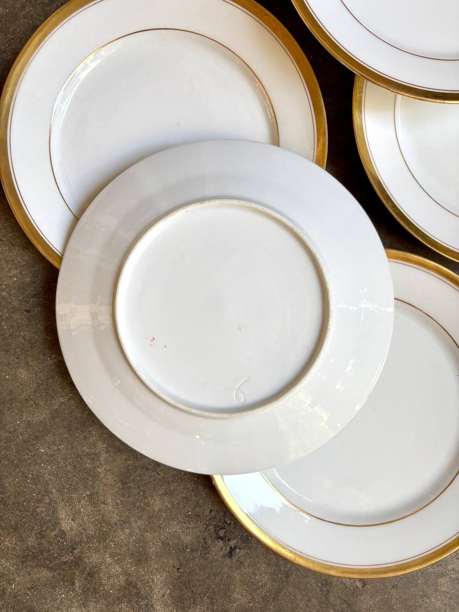 6 white and gold porcelain dessert plates